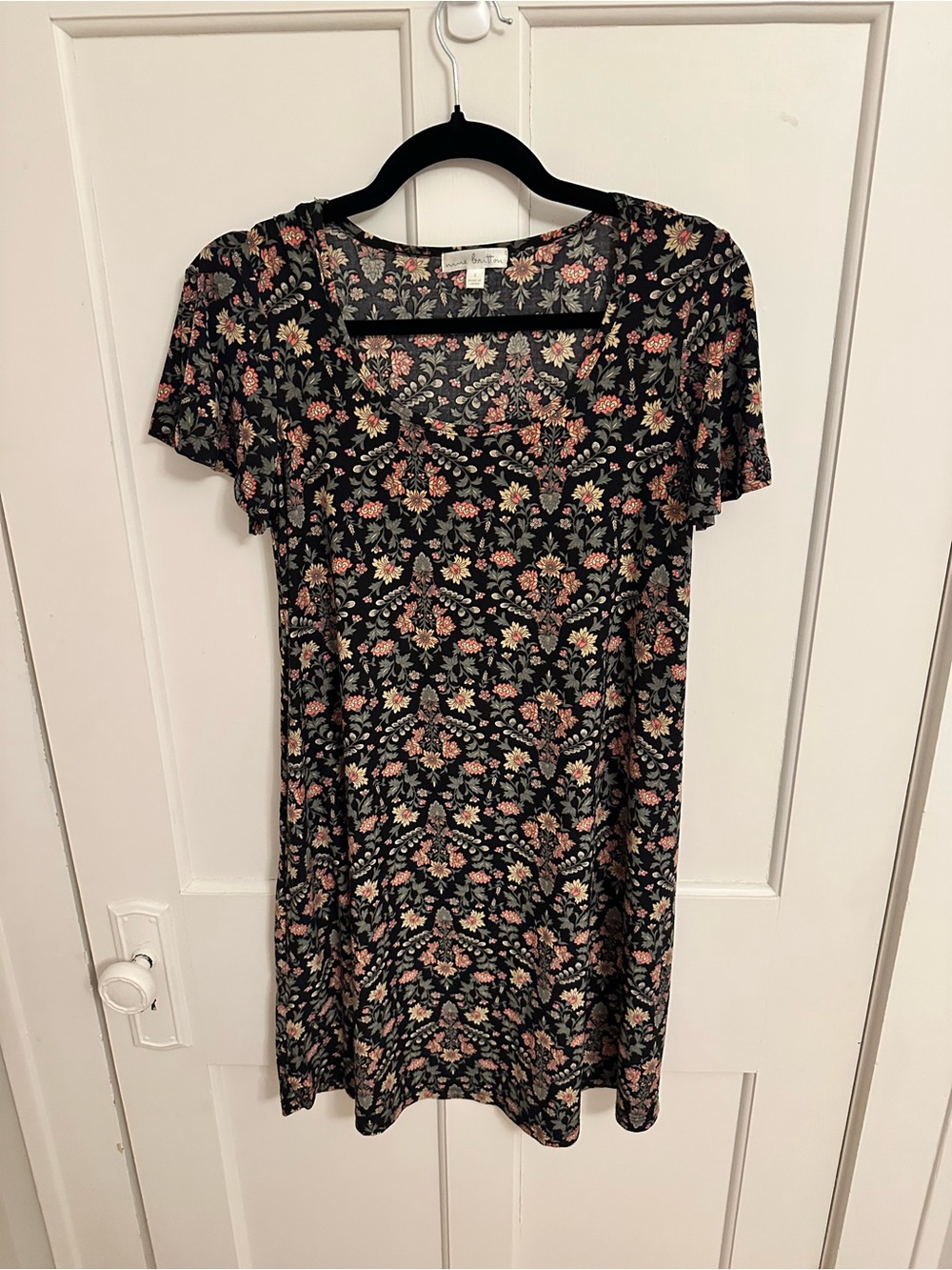 Nine Britton Jersey Knit Floral Cottagecore Dress